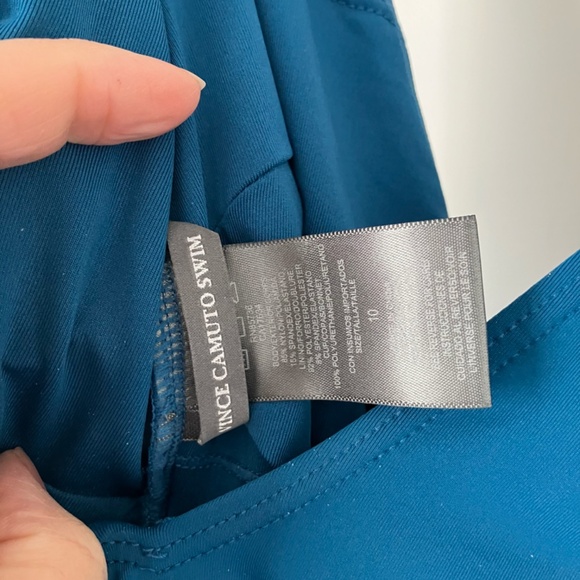 NWT Size 10 One Piece blue swimsuit - Vince Camuto - Picture 5 of 7